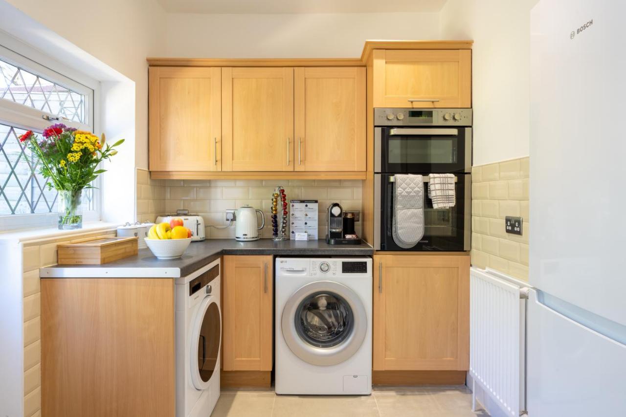 Mulberry House - Luxurious And Modern 4-Bed In Solihull Near Nec,Jlr, Airport, Resorts World, Hs2 Exterior photo